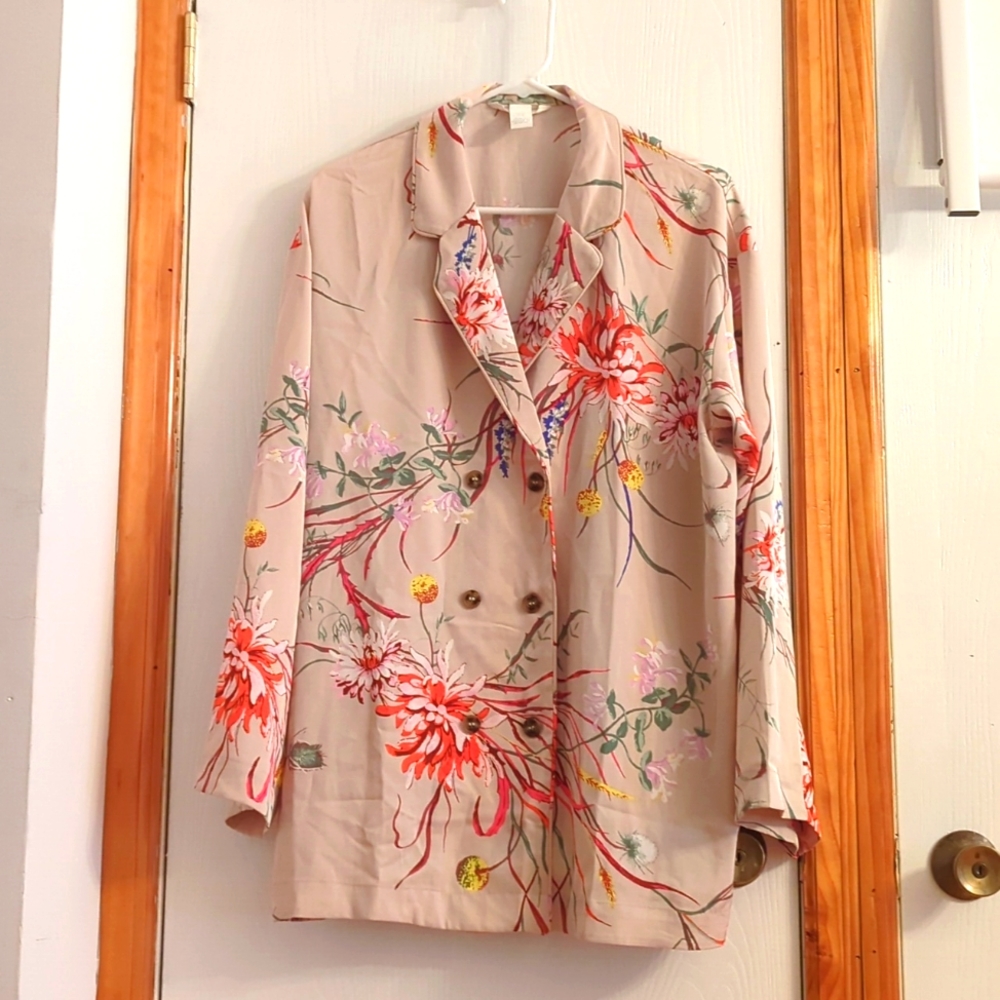 Silky floral blazer